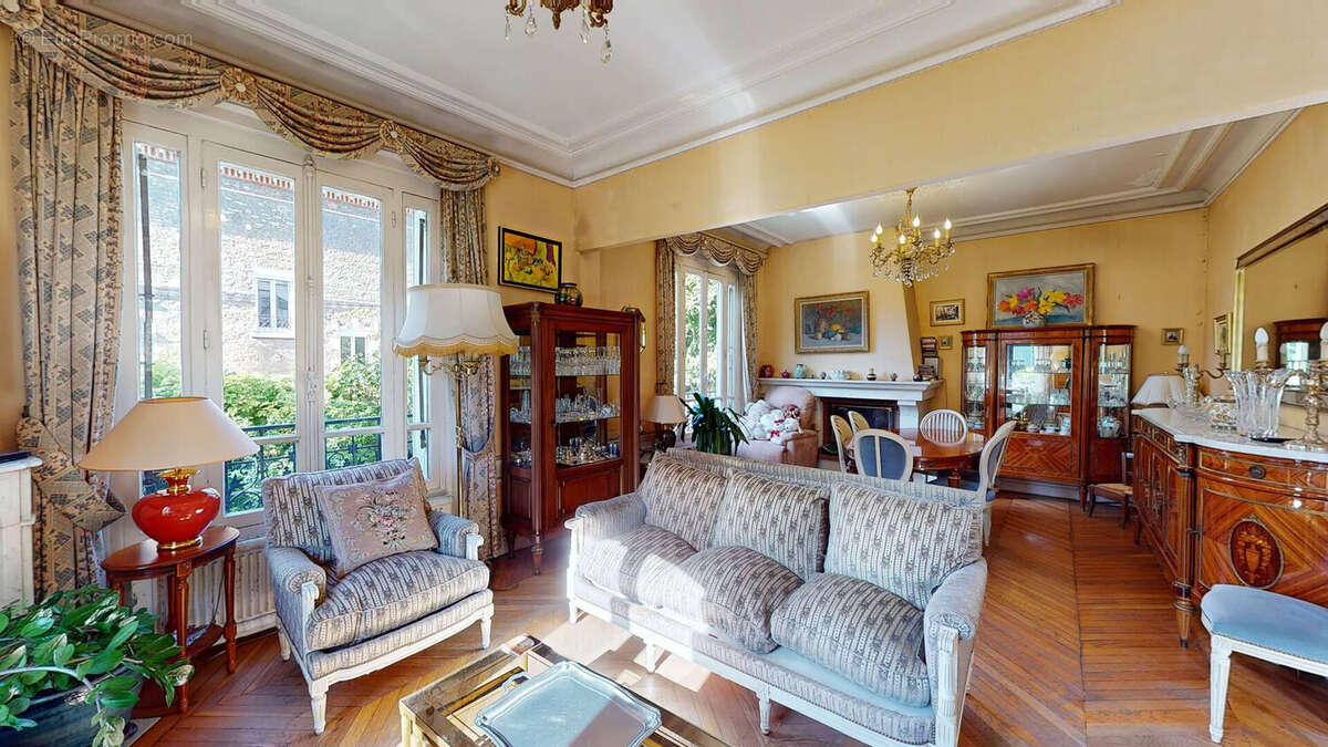 Maison à VILLEMOMBLE