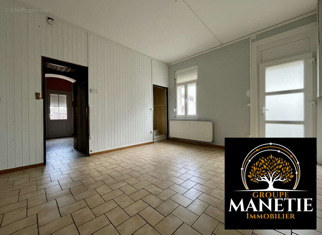 Maison à AUBY