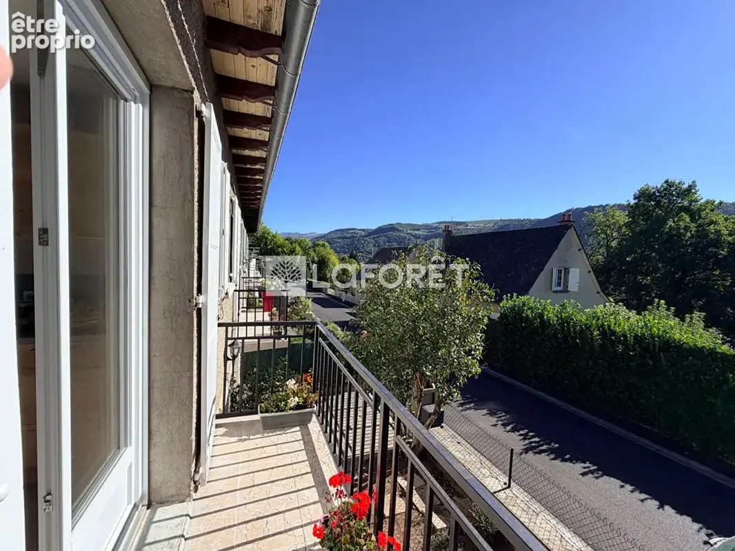 Secteur Vic Sur Cere maison 5 pièces118 m2 sur un parcelle de 340 m² - photo 10