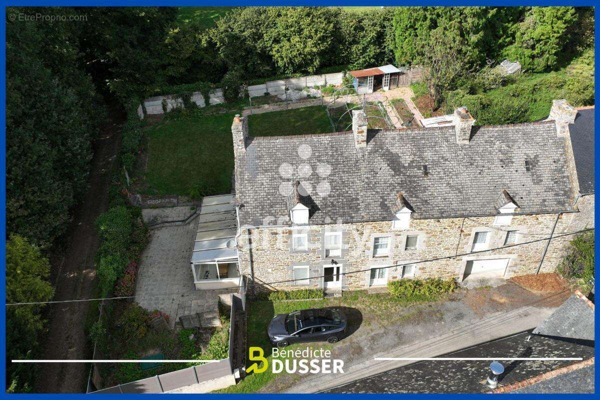 Maison à PLEUDIHEN-SUR-RANCE