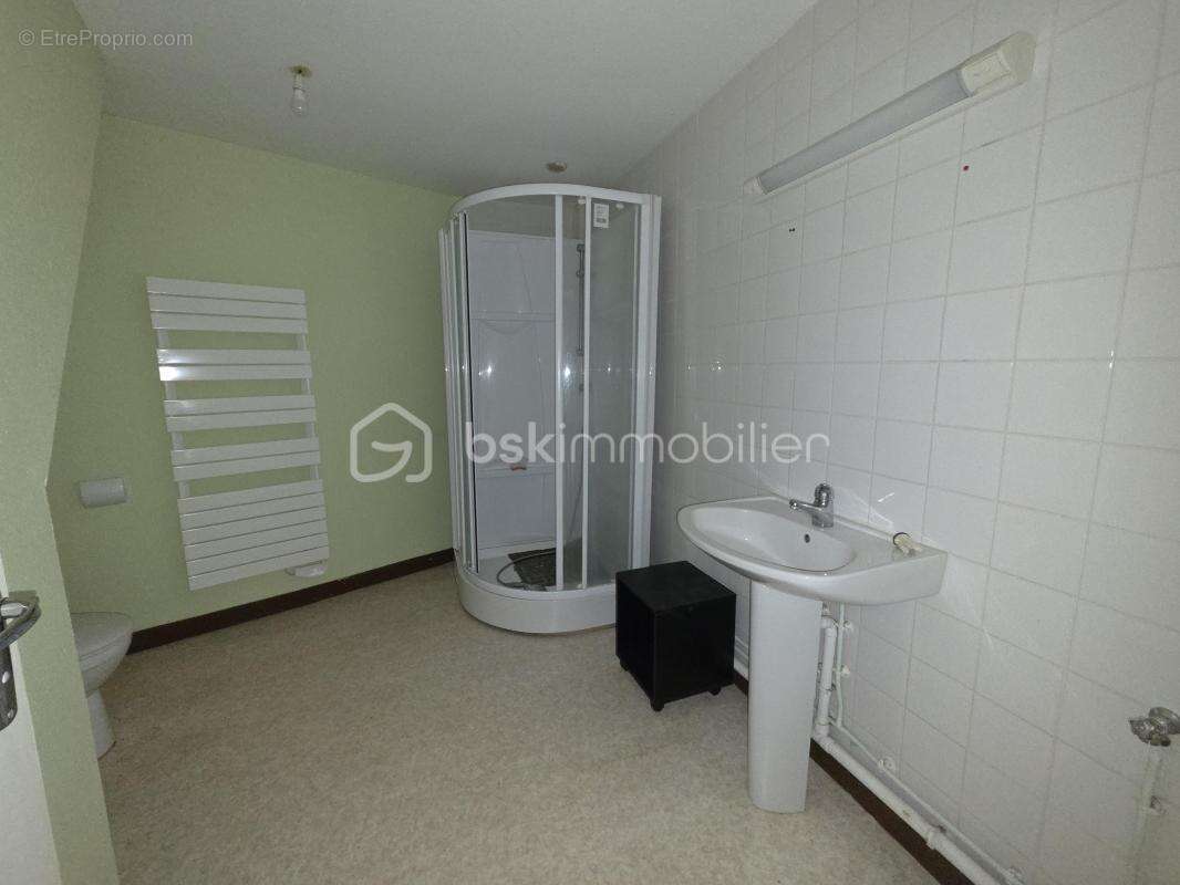Opportunité exceptionnelle au cœur de Saint-Secondin – Immeuble mixte commerce & habitation - photo 24