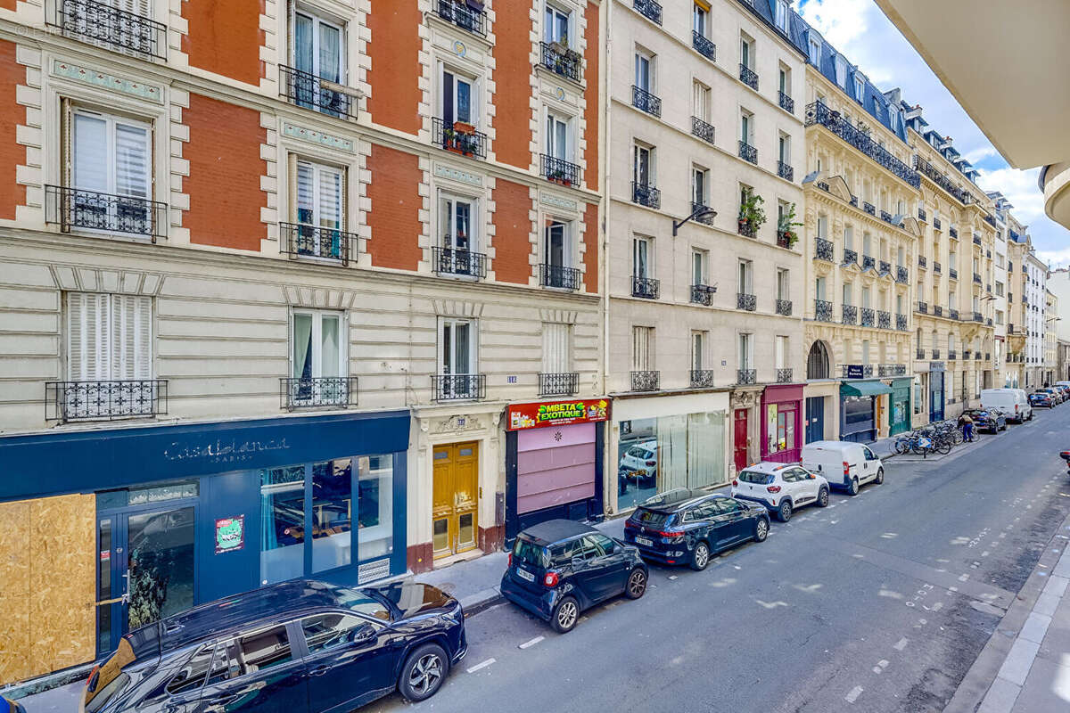 Appartement à PARIS-17E