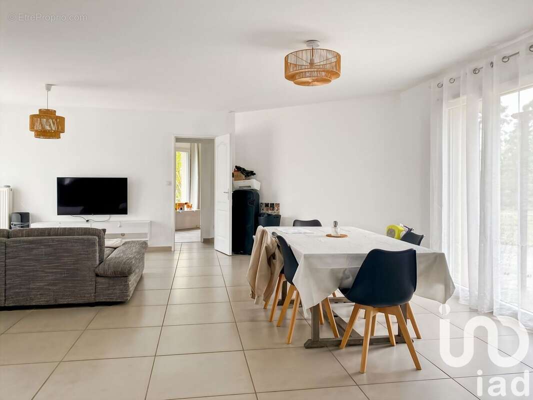 Photo 4 - Maison à SAINT-CHRISTOLY-DE-BLAYE