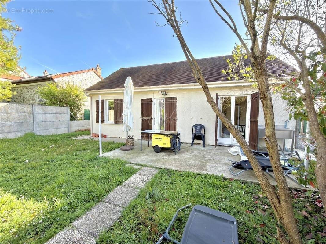 Maison à SAINT-FARGEAU-PONTHIERRY