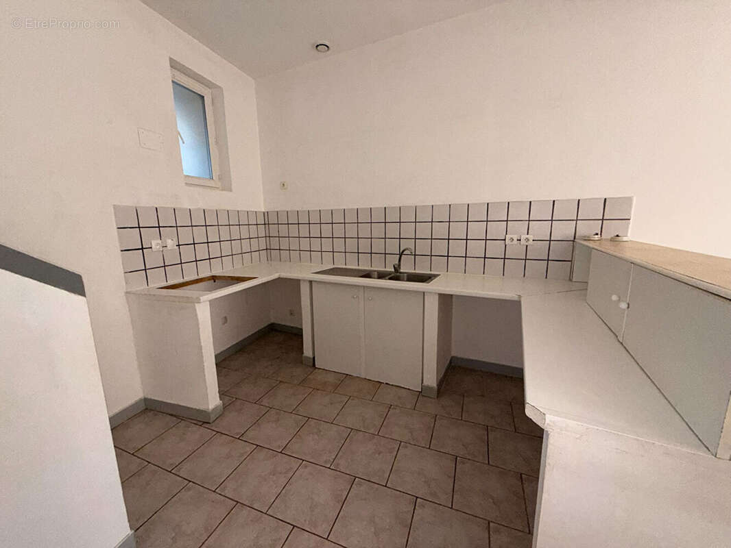Appartement à ROQUEVAIRE