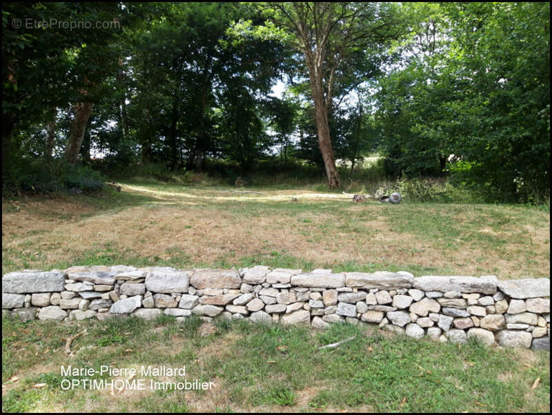 Maison à ROYERE-DE-VASSIVIERE