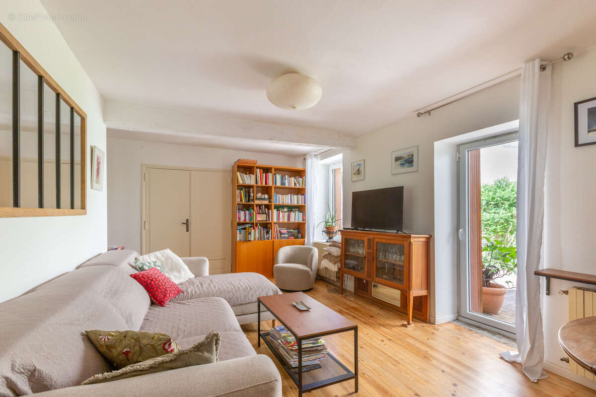 Centre ville Vienne - Belle maison bourgeoise 120 m2 - photo 3