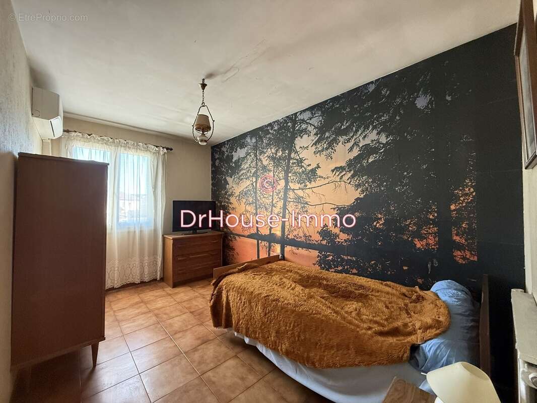 Maison à SAINT-VICTORET