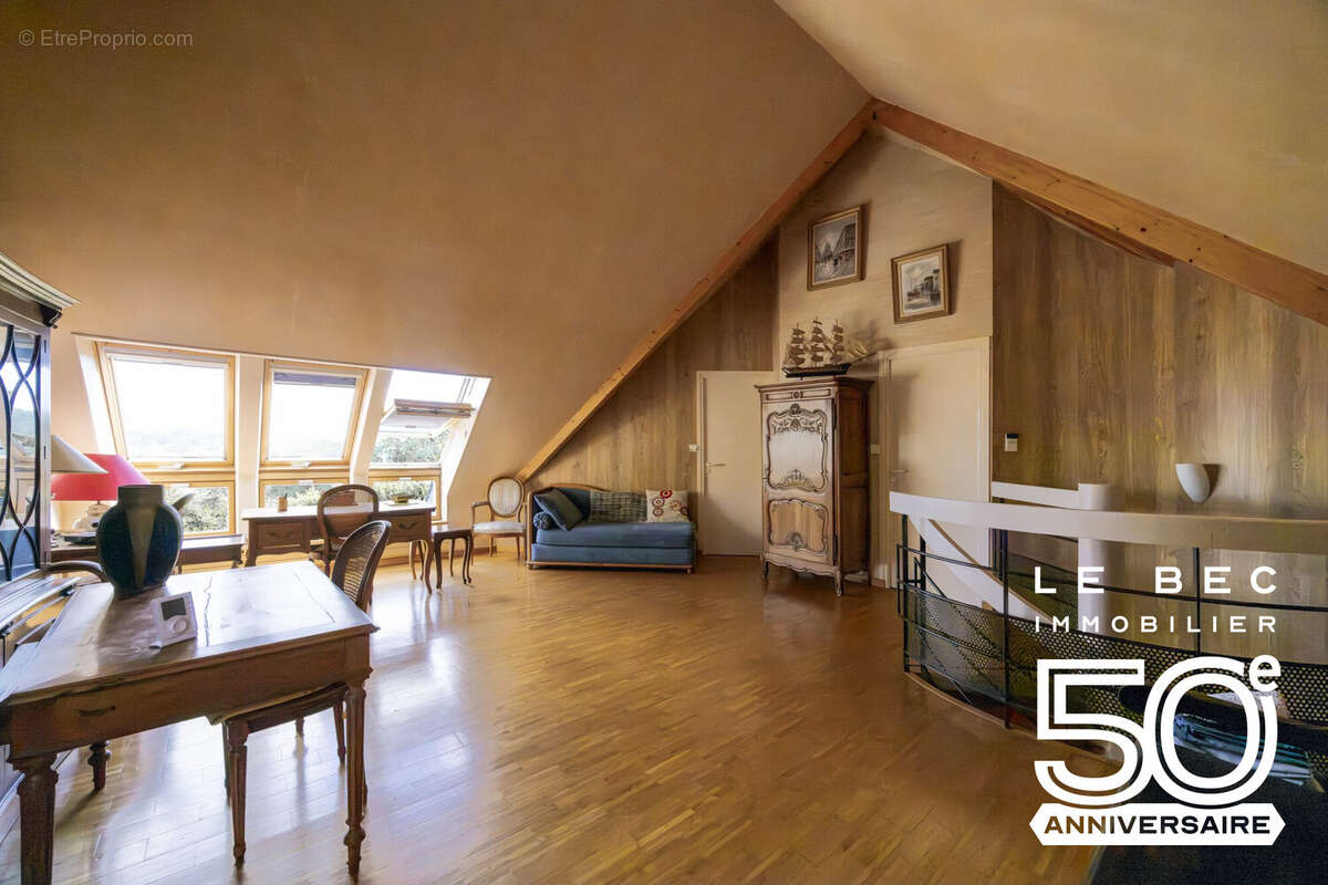 Maison 240 m² à Vannes  - photo 5
