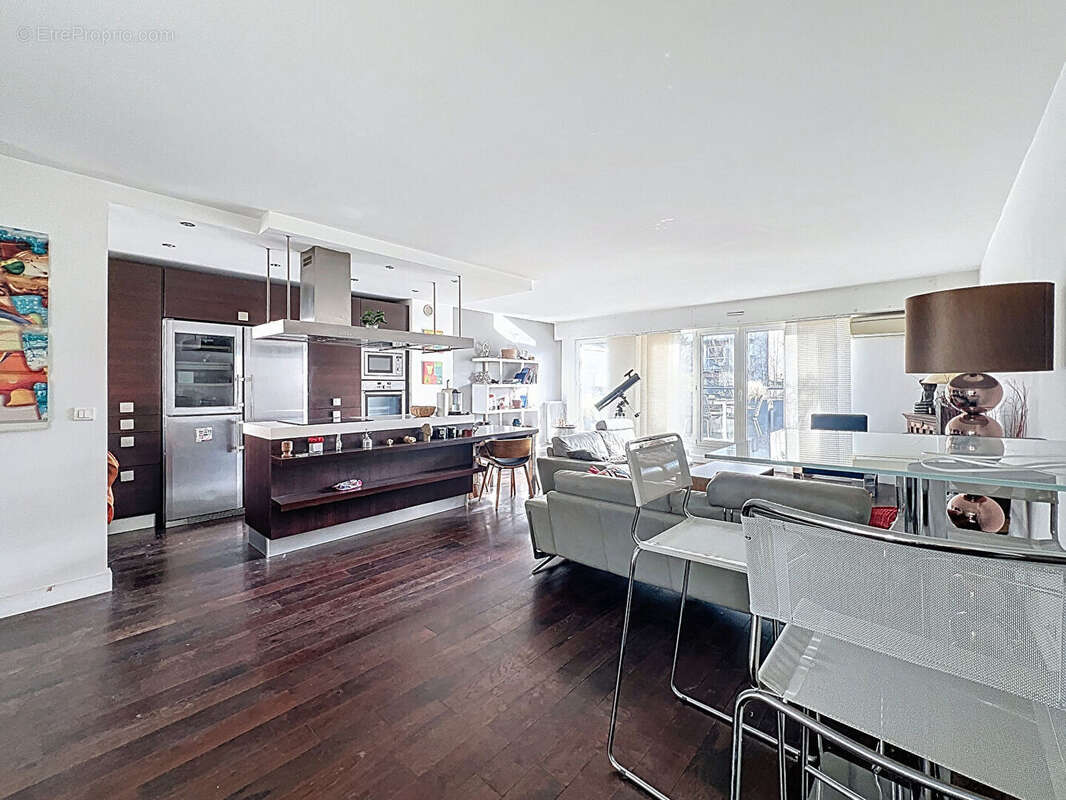 Appartement à SURESNES