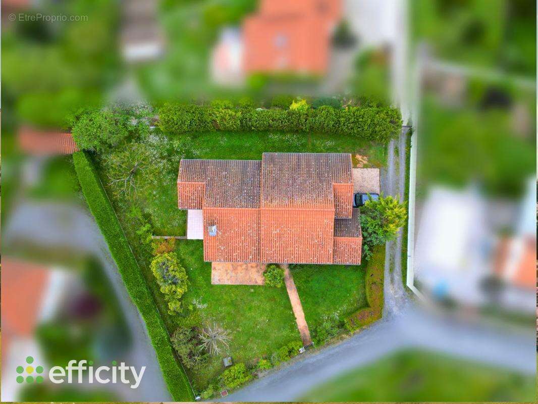 Maison à MONTBRISON