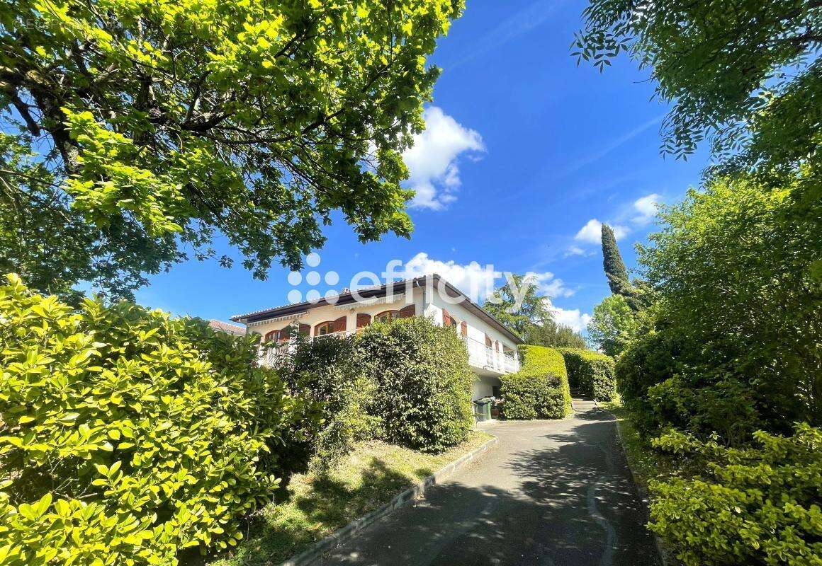 Maison à BLANQUEFORT