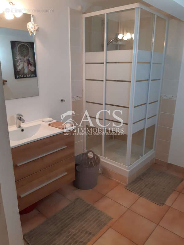 Investissement et confort : Maison T4 avec T2 indépendant - Fort-de-France - photo 17