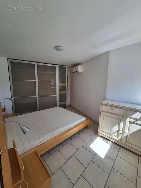 Appartement à COGOLIN