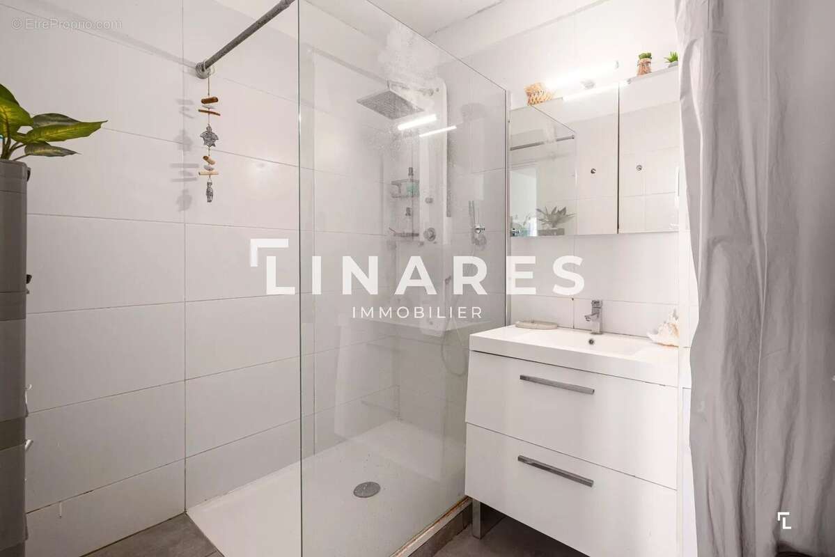 Appartement à MARSEILLE-11E