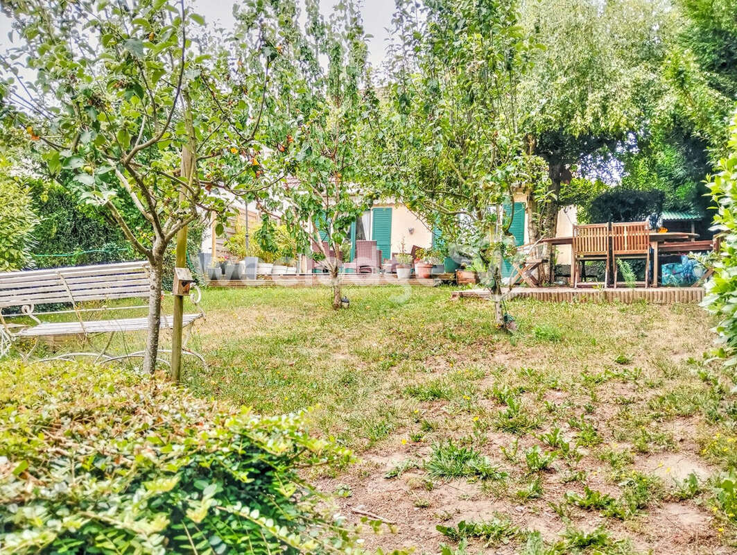 Maison à MEZIDON-CANON