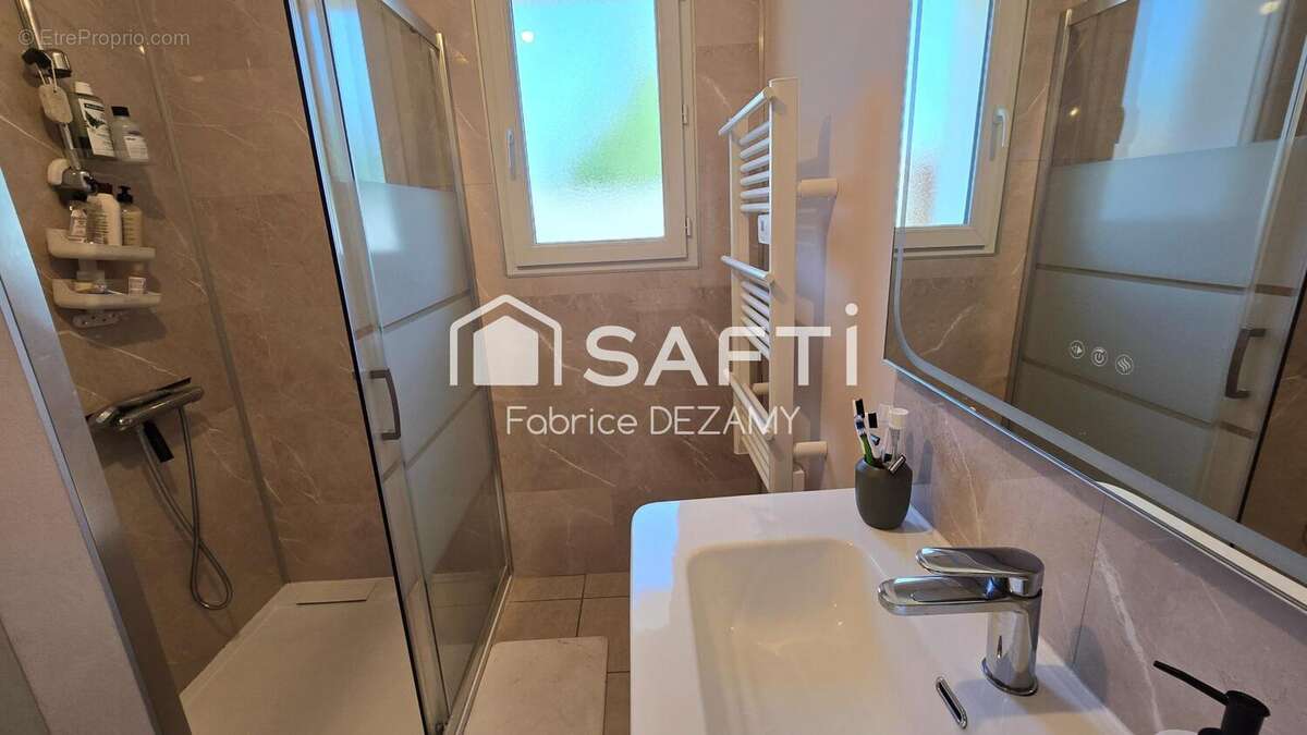 Maison 83 m² à Saint-Etienne-De-Brillouet  - photo 8