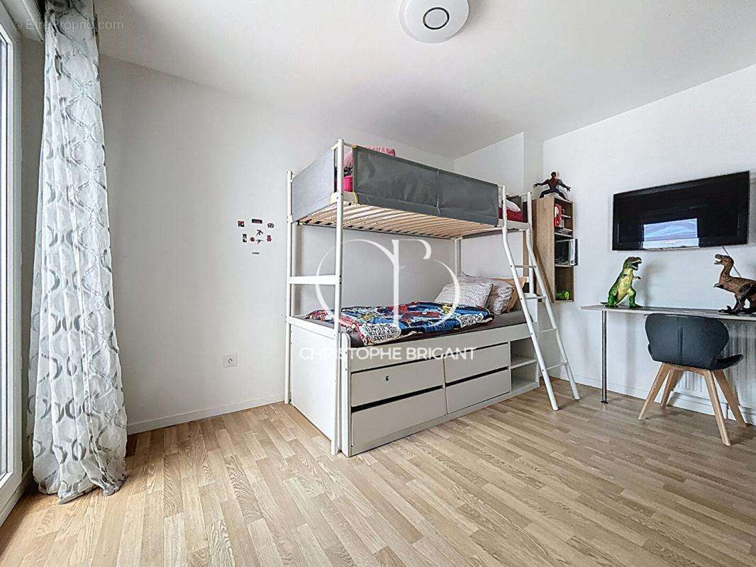 Appartement Villejuif 4 pièces dernier étage - photo 12