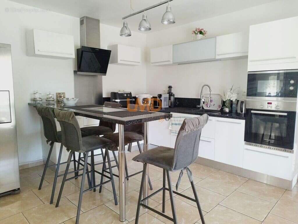 Maison à LA CALMETTE