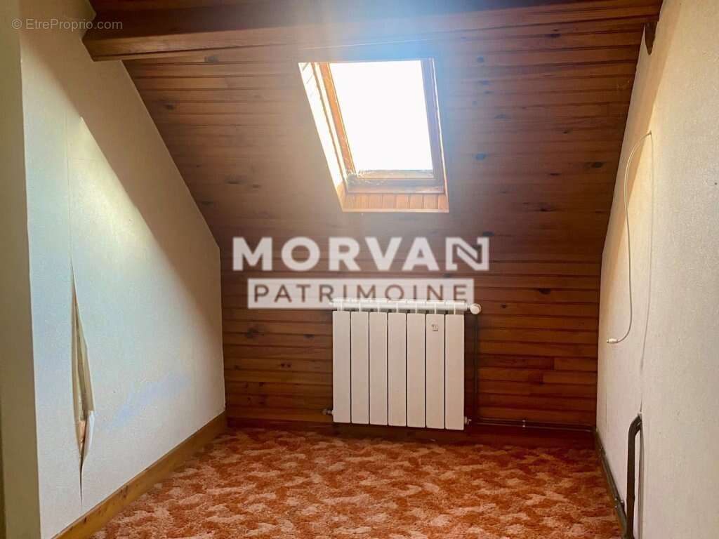 Maison à AUNAY-EN-BAZOIS