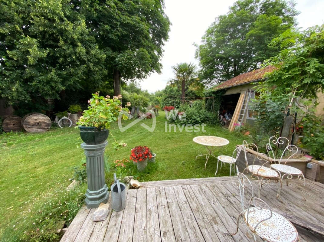 Maison 220 m² à Saint-Porchaire  - photo 6