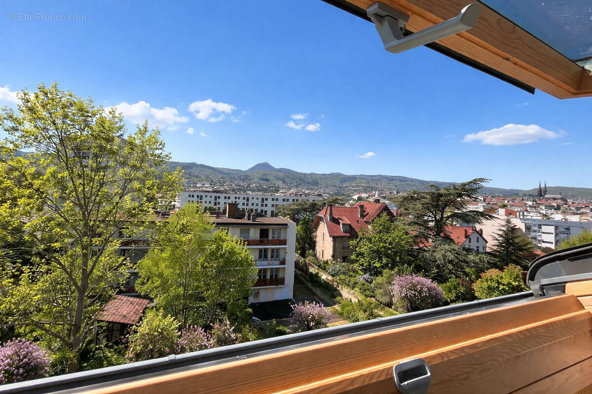 Maison à CLERMONT-FERRAND