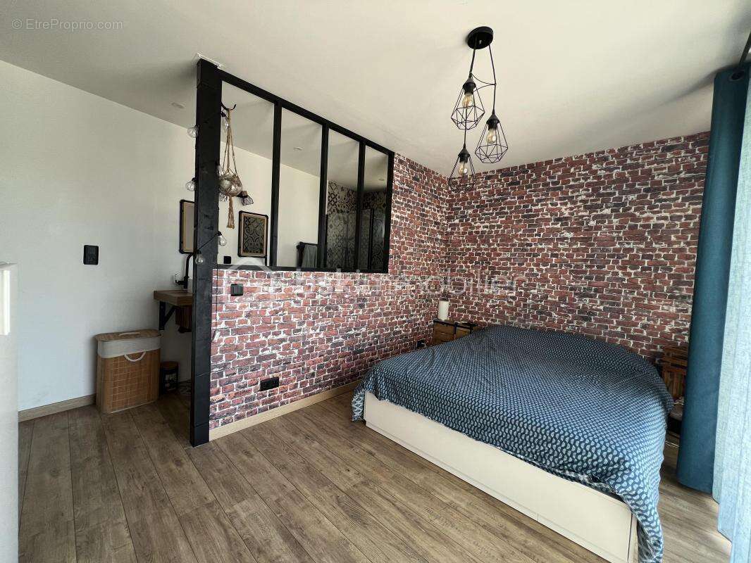 Maison à SAINT-GERMAIN-LES-ARPAJON