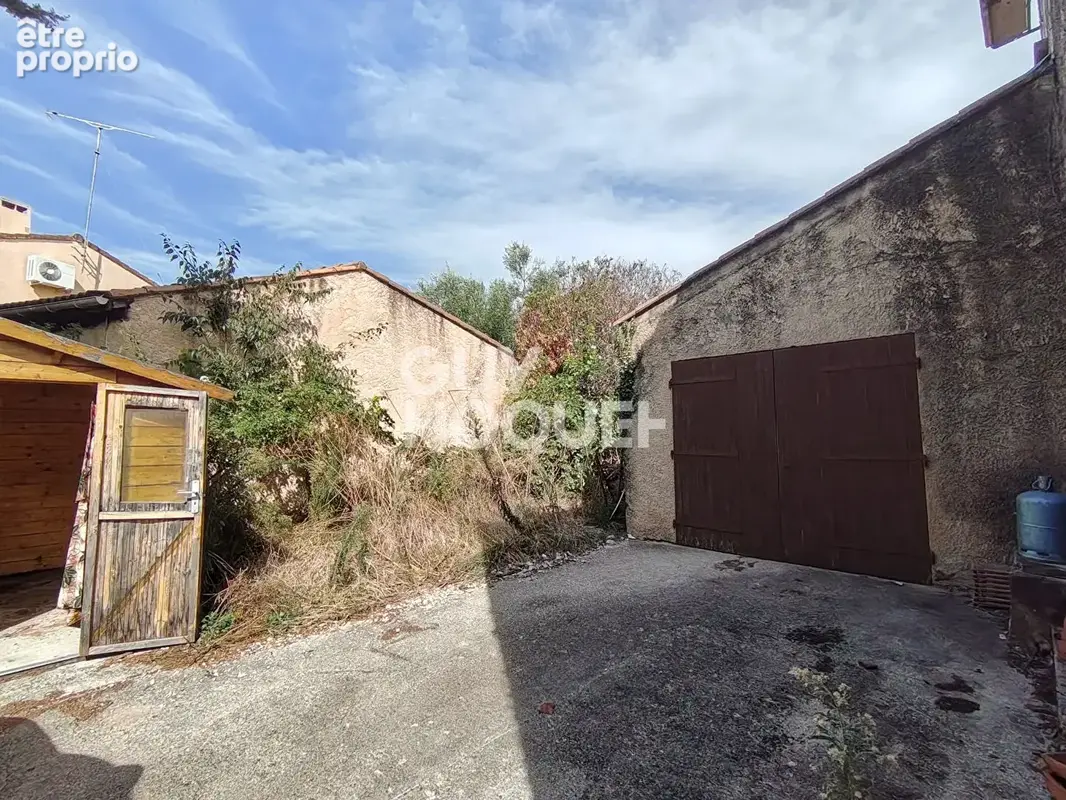 Carpentras Lègue - Maison de 7 pièce(s) de 210 m² avec 5 chambres, jardin et garage - photo 3