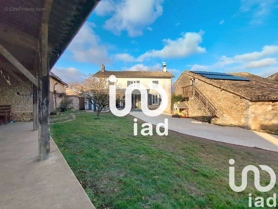 Photo 1 - Maison à VOULON