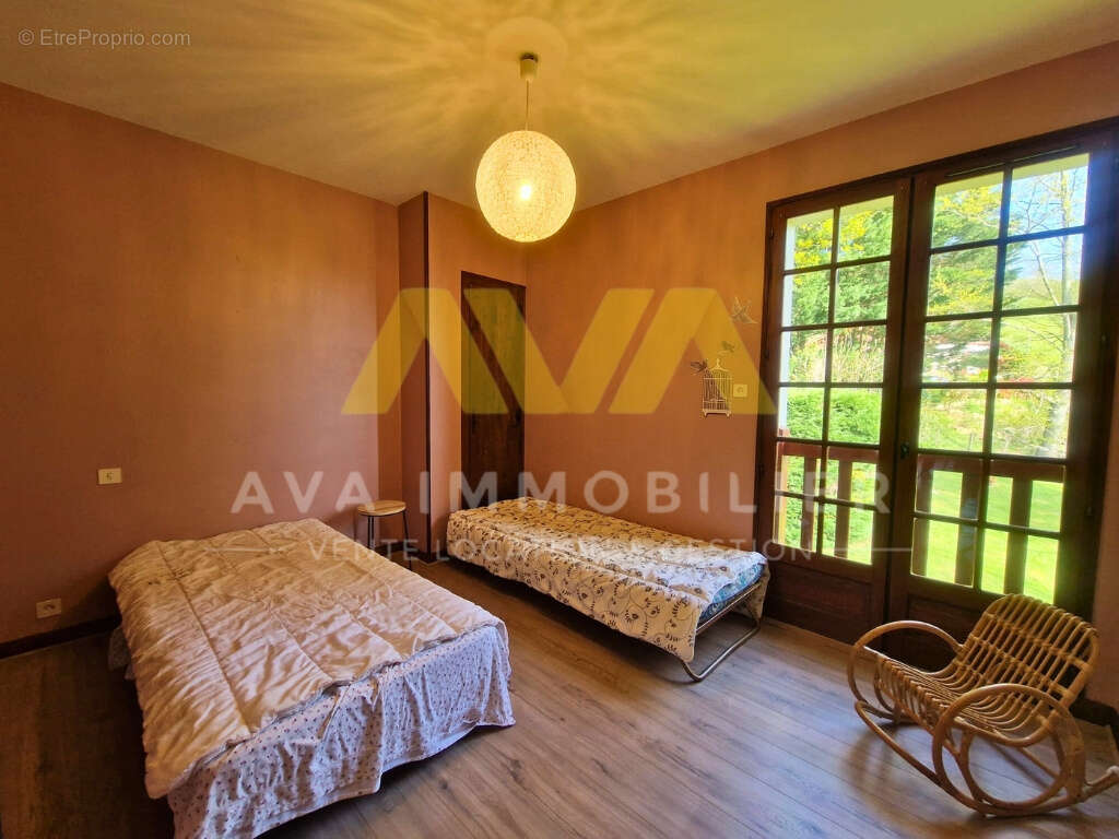 Maison à SAINT-PALAIS