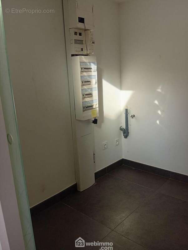 Appartement à LE CANNET-DES-MAURES