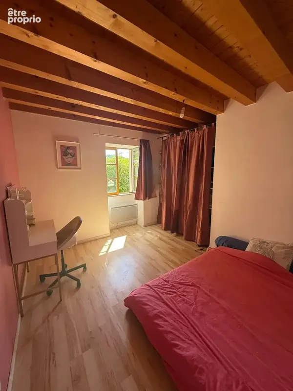 Maison atypique renovee de 170 m2 avec charme et cachet + grand garage et terrain de 600 m2 - photo 12