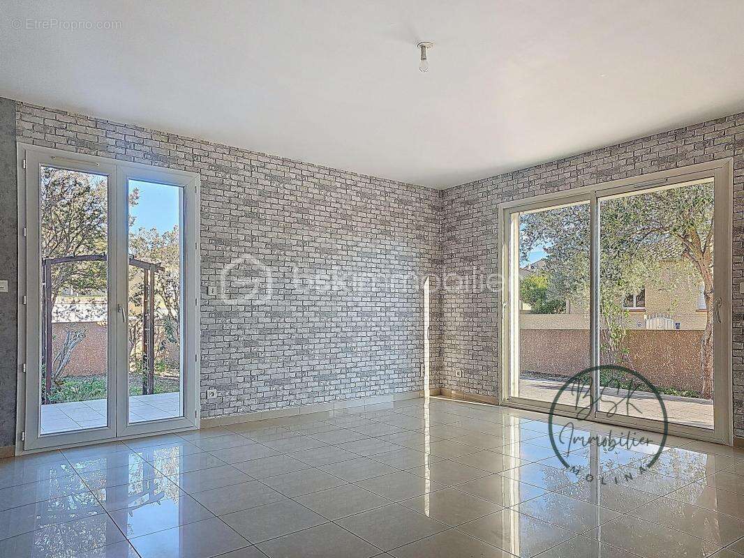 Maison à COLOMBIERS