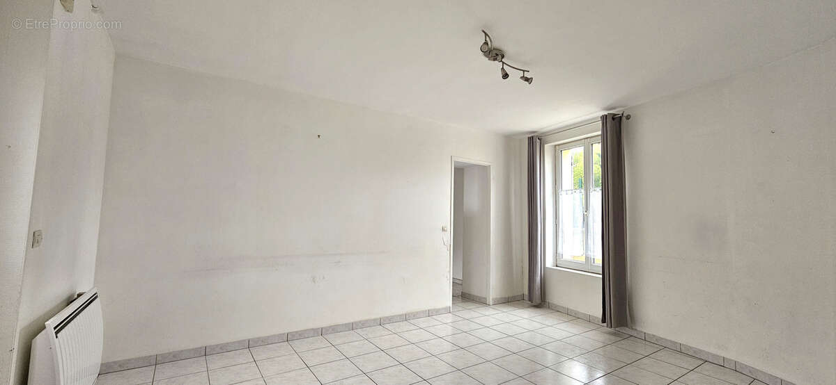 Maison à PORT-EN-BESSIN-HUPPAIN