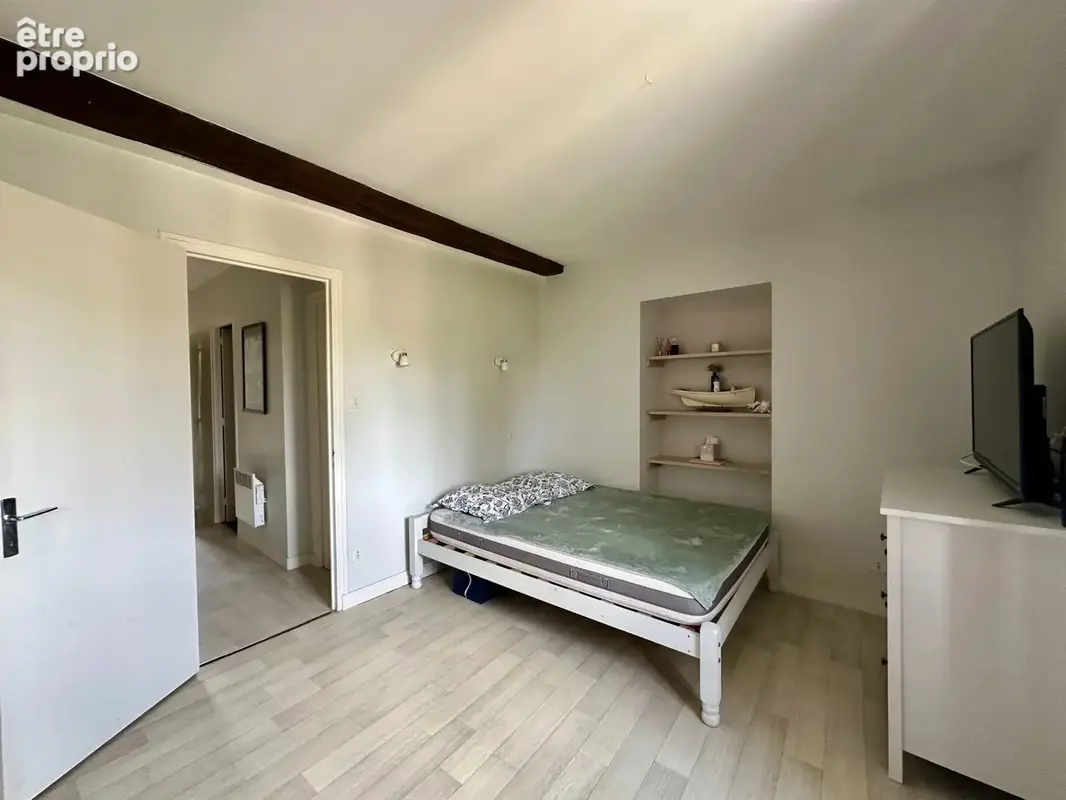 Maison de village bien présentée et bien entretenue, située dans une bastide prisée. - photo 15