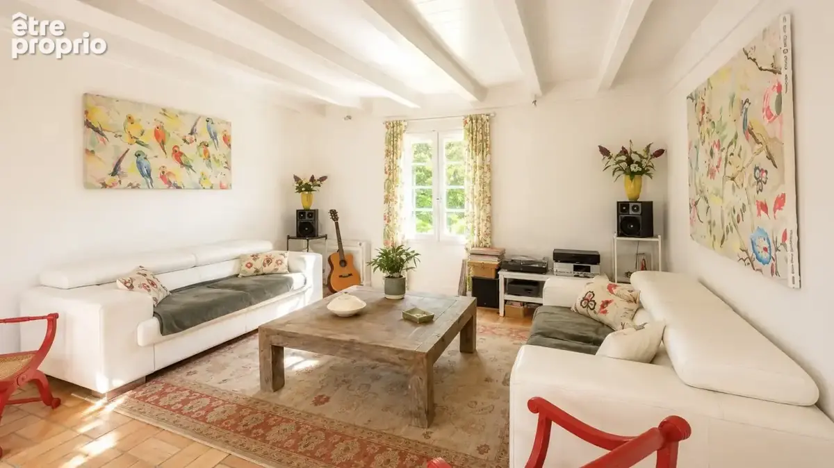 Landaise de caractère rénovée avec dépendances habitables sur plus de 8 400 m². - photo 7