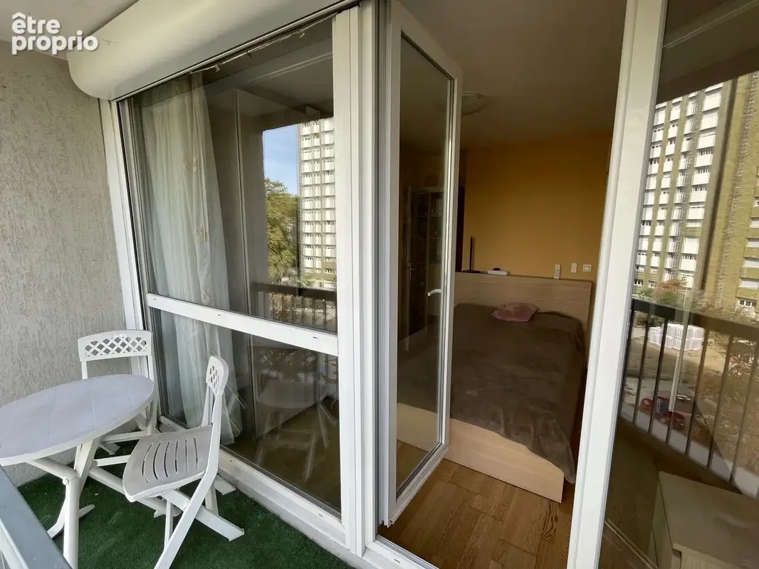Tête d'Or - La Doua : T5 lumineux avec 3 ch., terrasse, 2 loggias et vue dégagée - photo 15