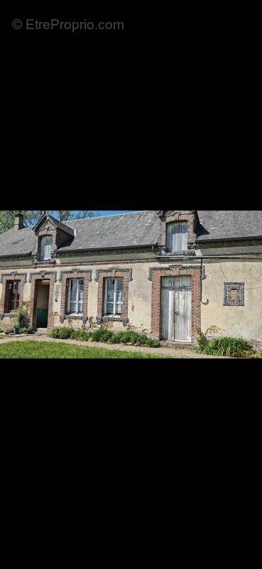 Maison à BEAUFAI