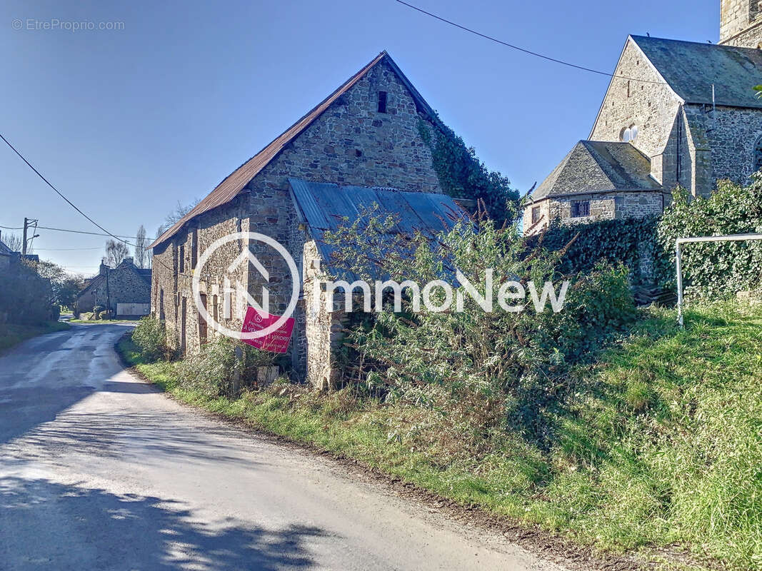 Maison à DRAGEY-RONTHON
