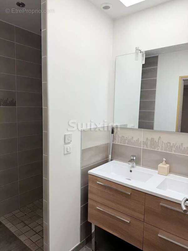 Maison à LA COUCOURDE