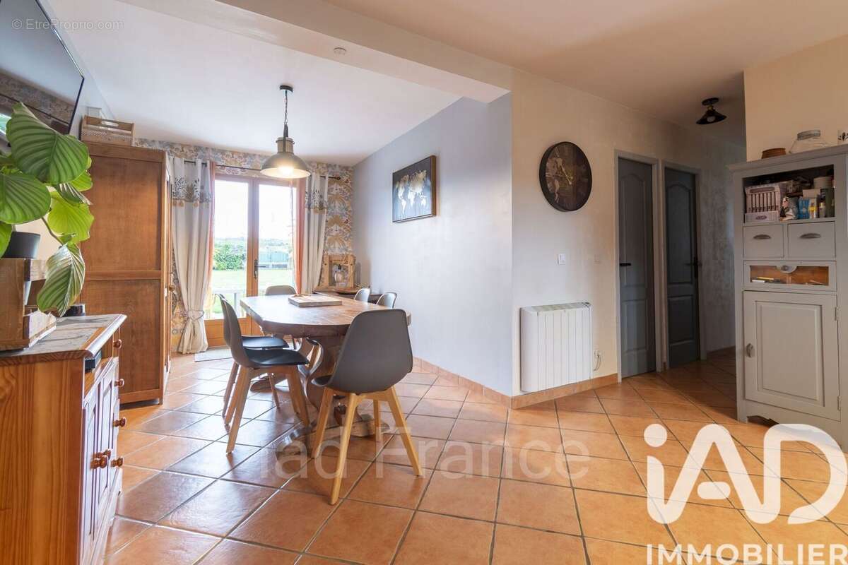 Photo 8 - Maison à LIMETZ-VILLEZ