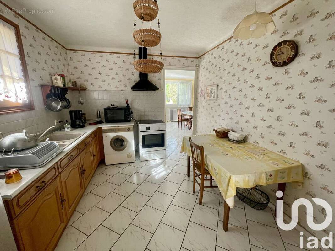 Photo 3 - Appartement à CENAC-ET-SAINT-JULIEN