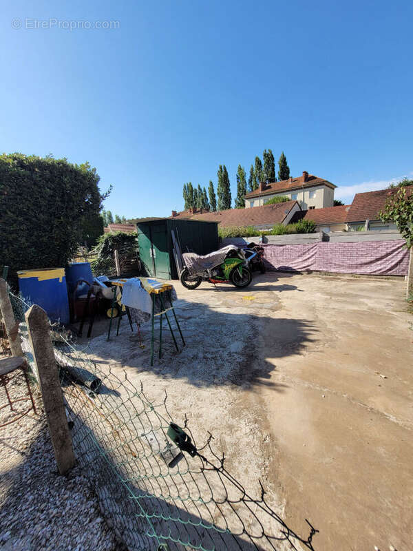 Maison à SAINT-GERMAIN-DES-FOSSES