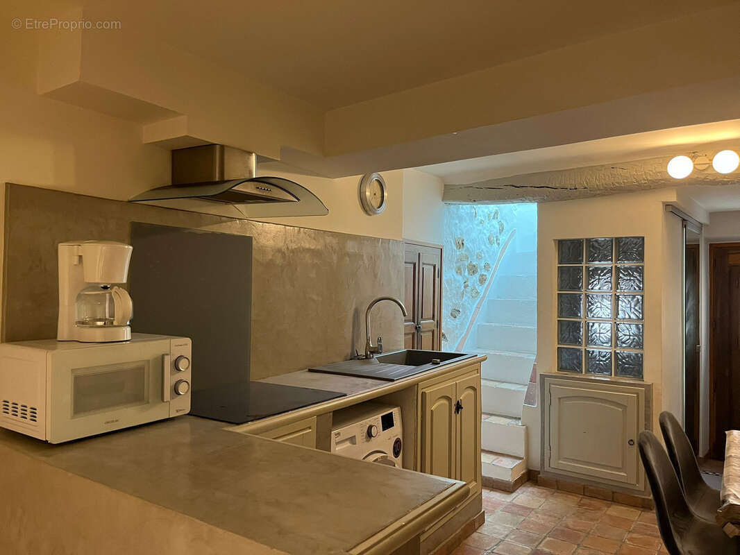 Maison à CAMPS-LA-SOURCE