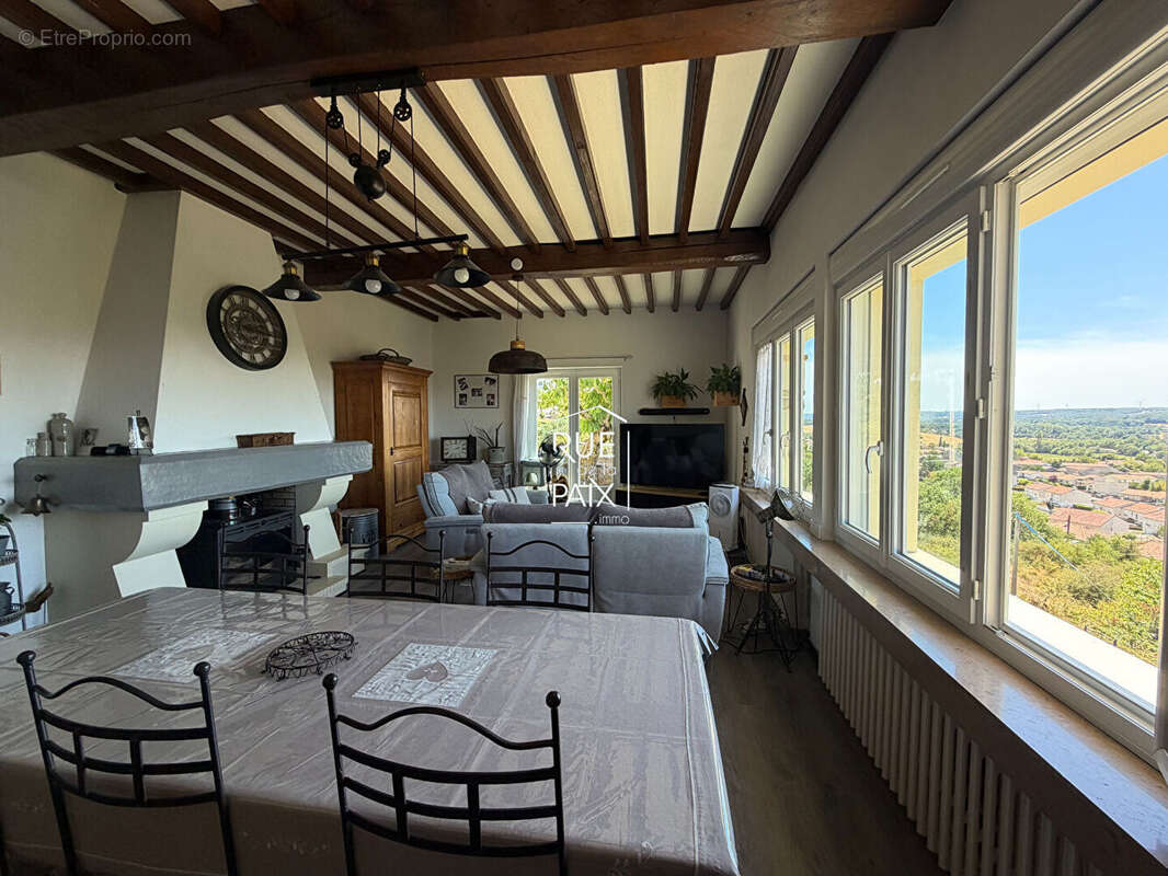 Pavillon Nanteuil 115 m2 - 3 chambres - photo 2