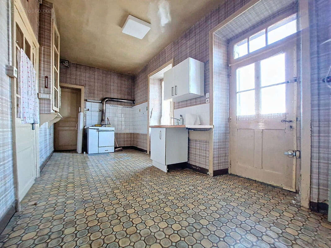 Maison à SAINT-MARCELLIN-EN-FOREZ