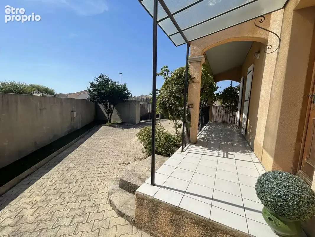 Appartement 5 pièces 112 m² à vendre à Le Pontet (84130) - photo 2