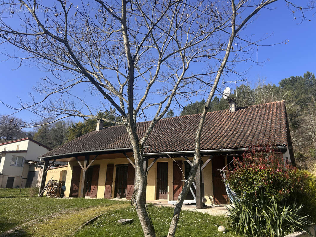 Maison à COURSAC