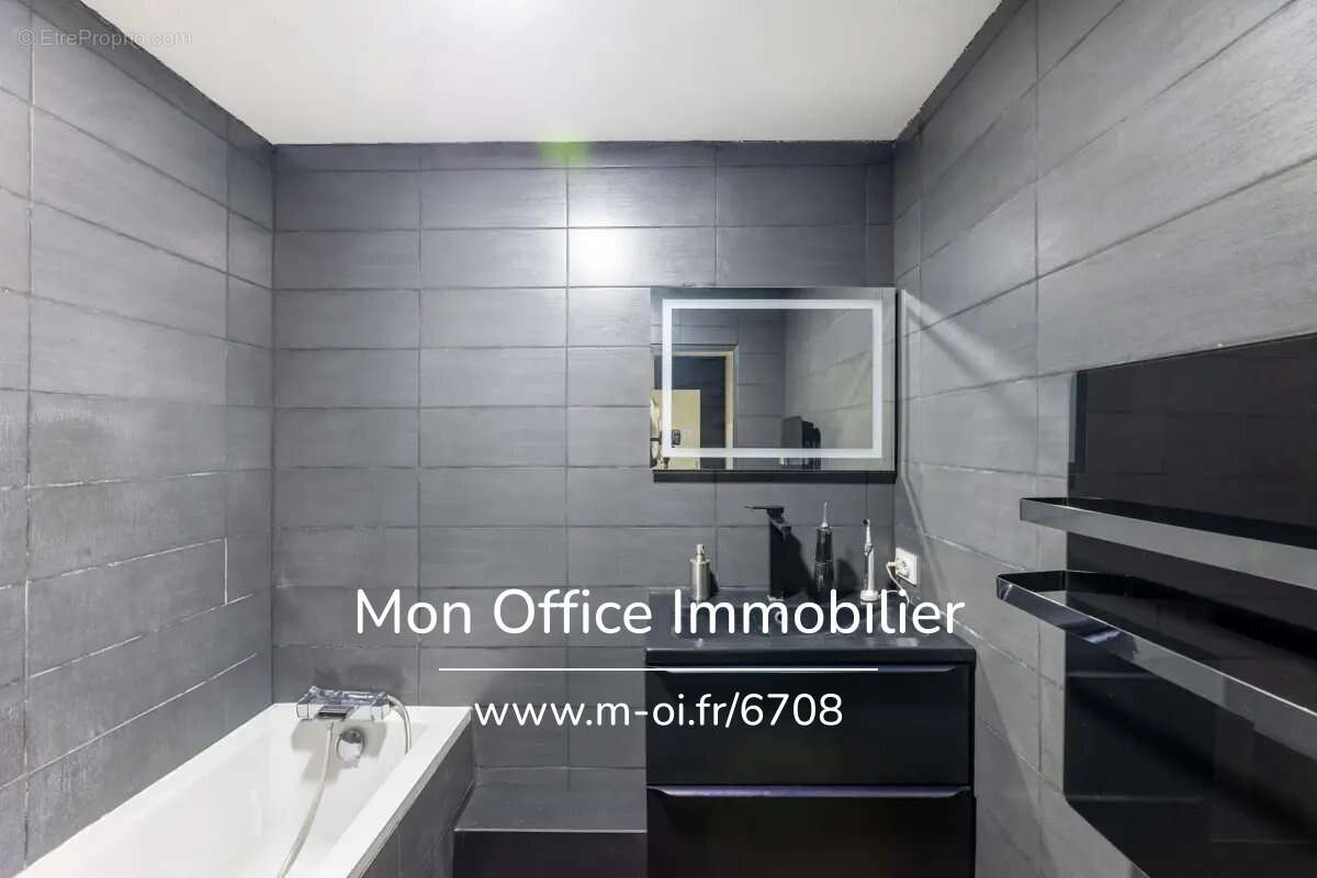Appartement à MARSEILLE-9E