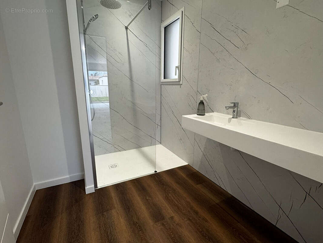 Maison à LA CHAPELLE-ACHARD